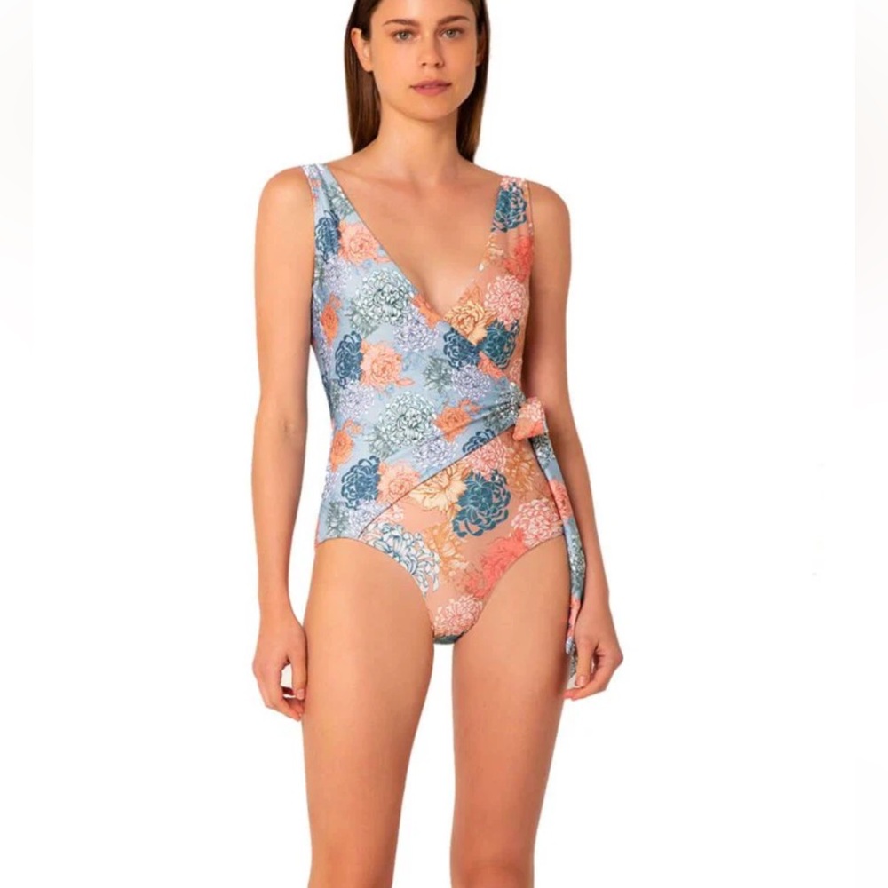 Palmacea Cairel 33 Wrap Suit